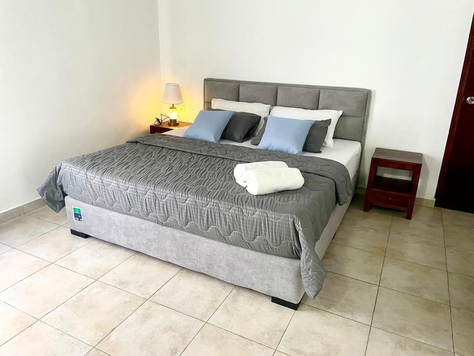 Hotel One Sixty مافونت لافينيا المظهر الخارجي الصورة
