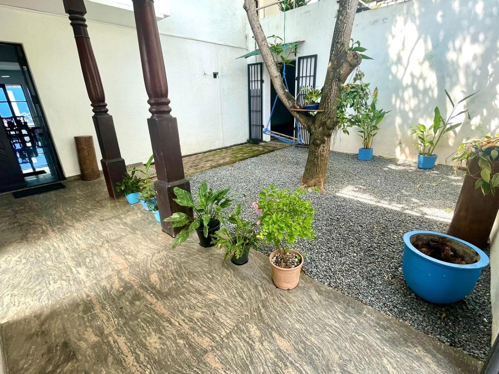 Hotel One Sixty مافونت لافينيا المظهر الخارجي الصورة